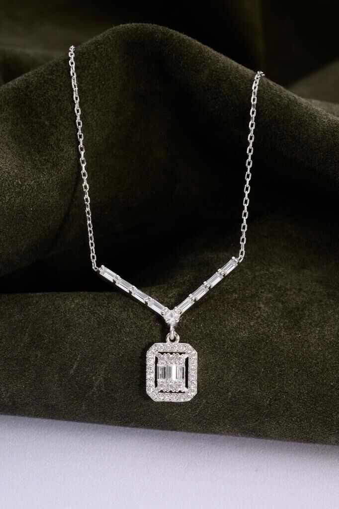 925 Ayar Gümüş V Baget Kolye