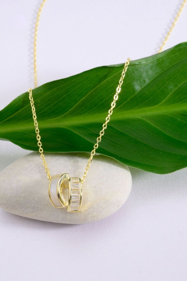 Altın Kaplama 925 Ayar Gümüş Çift Yarım Halka Motifli Sedefli & Baget Taşlı Kolye