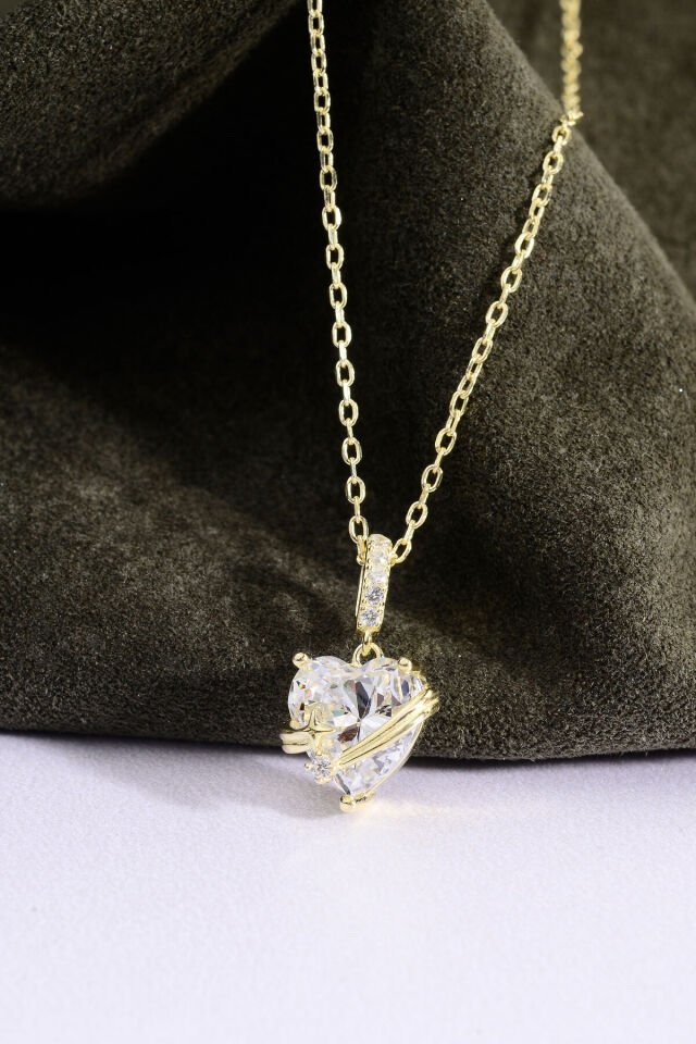 Altın Kaplama 925 Ayar Gümüş Kalp Kesim Taşlı Yıldız Detaylı Kolye