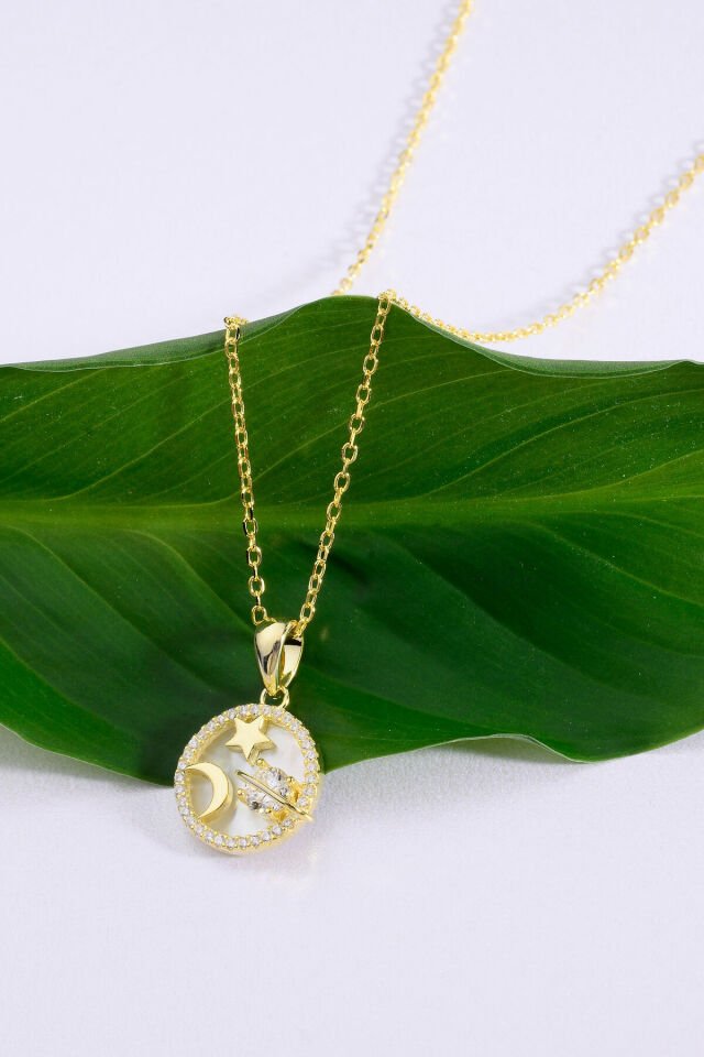 Altın Kaplama 925 Ayar Gümüş Galaksi Temalı Sedefli Yuvarlak Çerçeveli Kolye