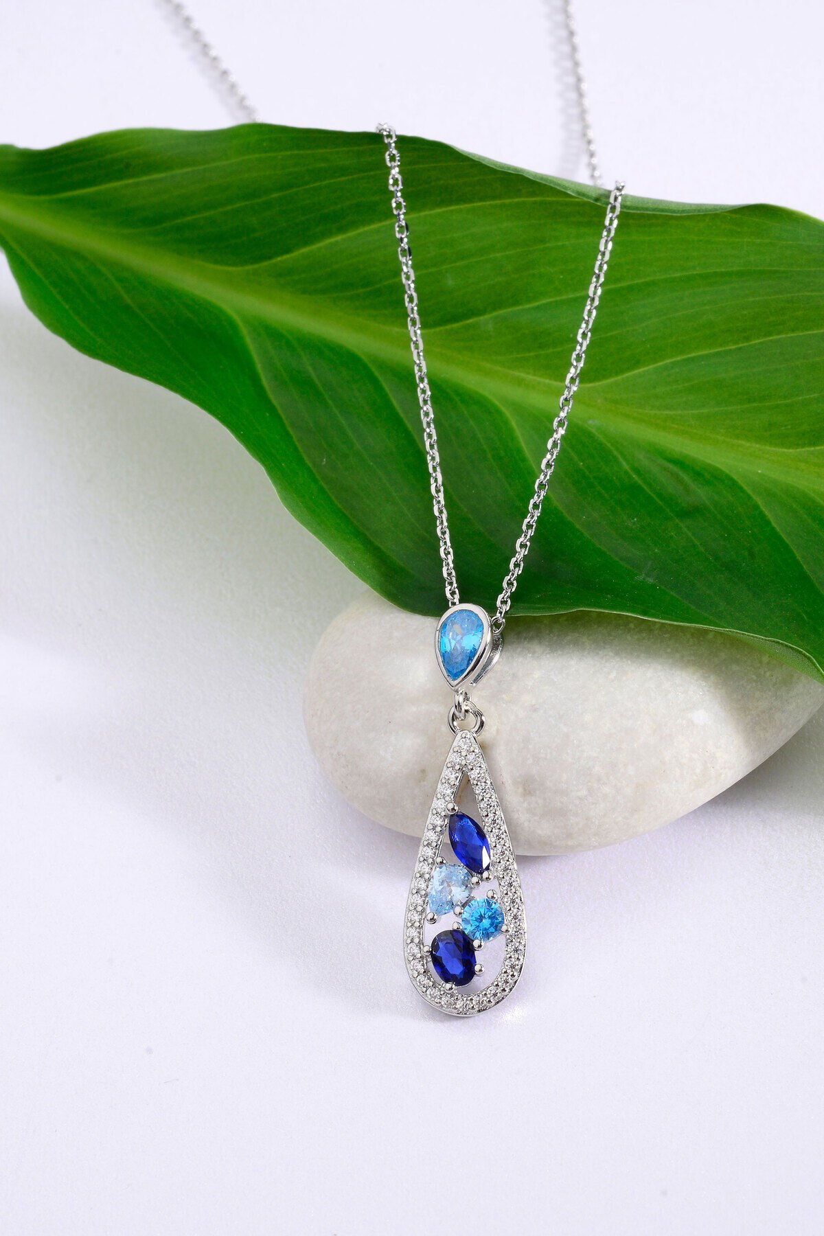 925 Ayar Gümüş Mavi Damla Motifli Farklı Kesim & Farklı Renkli Taşlı Kolye