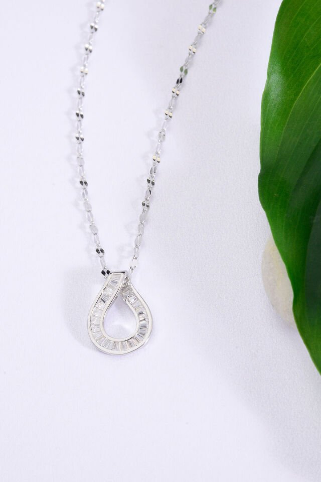 925 Ayar Gümüş Baget Taşlı Damla Figürlü Aynalı Zincir Kolye