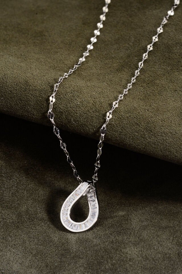 925 Ayar Gümüş Baget Taşlı Damla Figürlü Aynalı Zincir Kolye