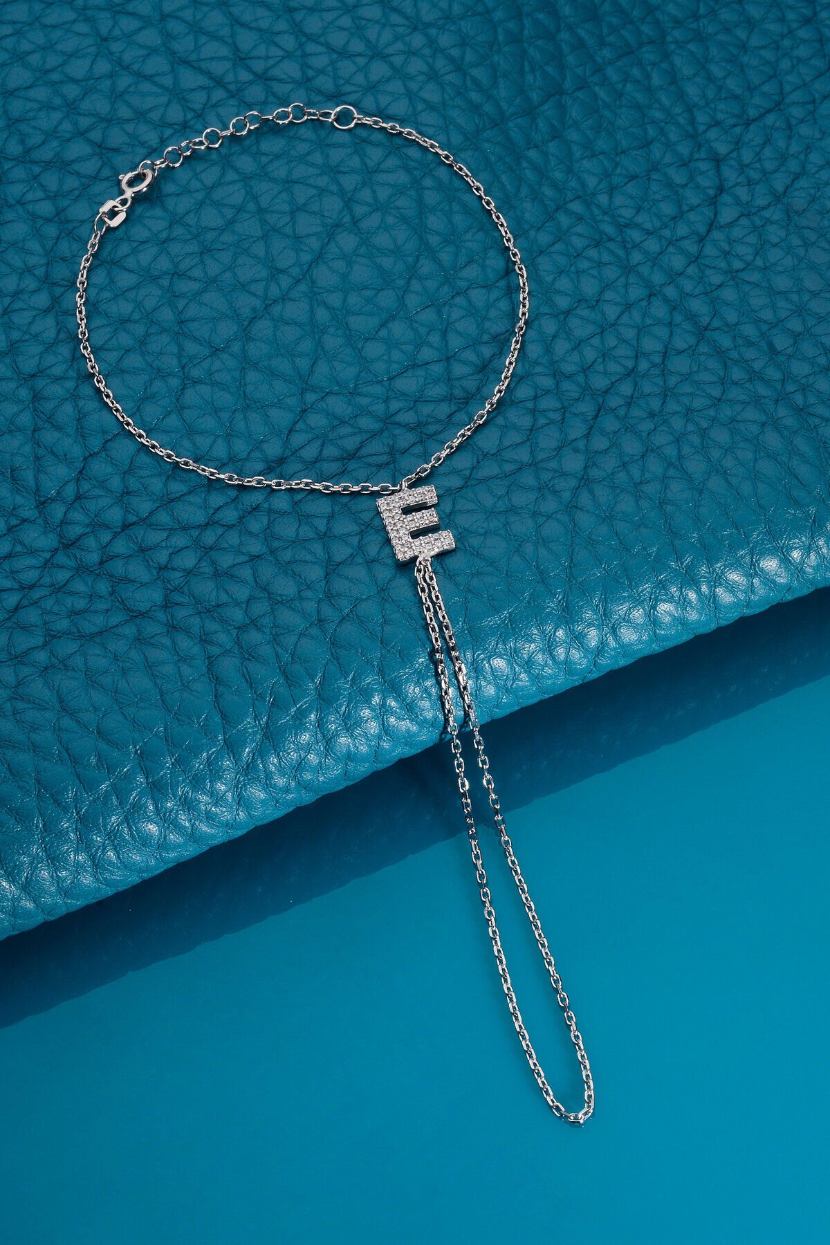 925 AYAR GÜMÜŞ ÜZERİ ALTIN KAPLAMA E HARFLİ ŞAHMERAN