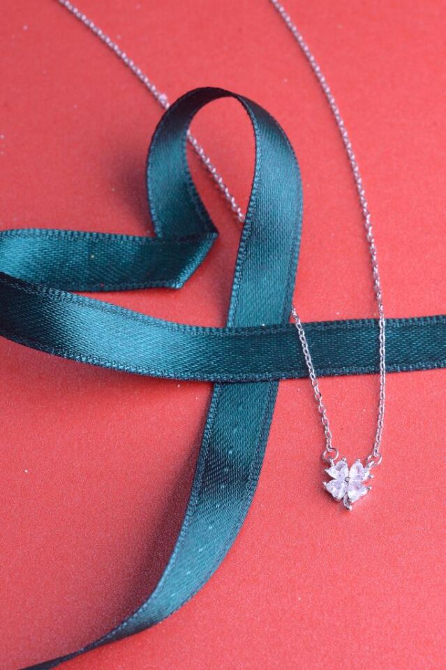 925 Ayar Gümüş 4 Yapraklı Yonca Kolye