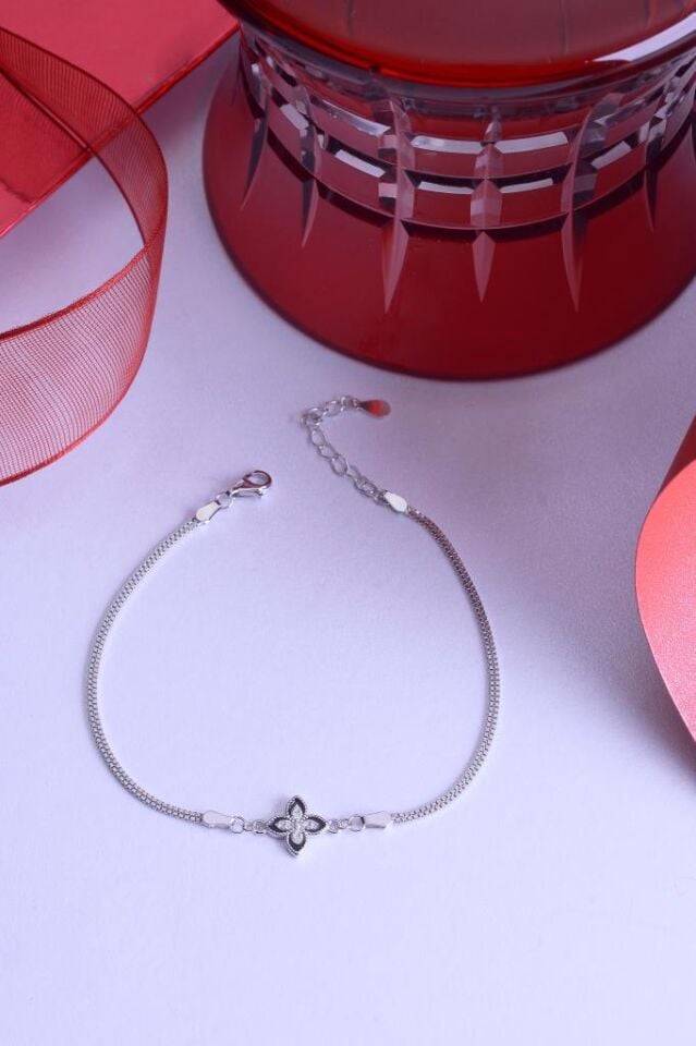 925 Ayar Gümüş Taşlı Yonca Bileklik