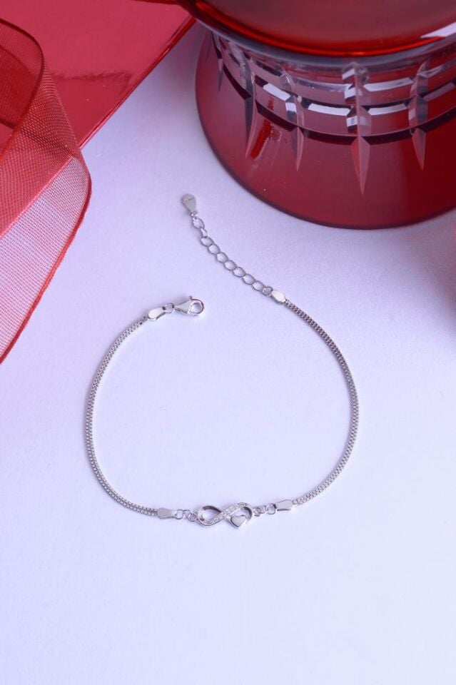925 Ayar Gümüş Sonsuzluk Kalpli Bileklik