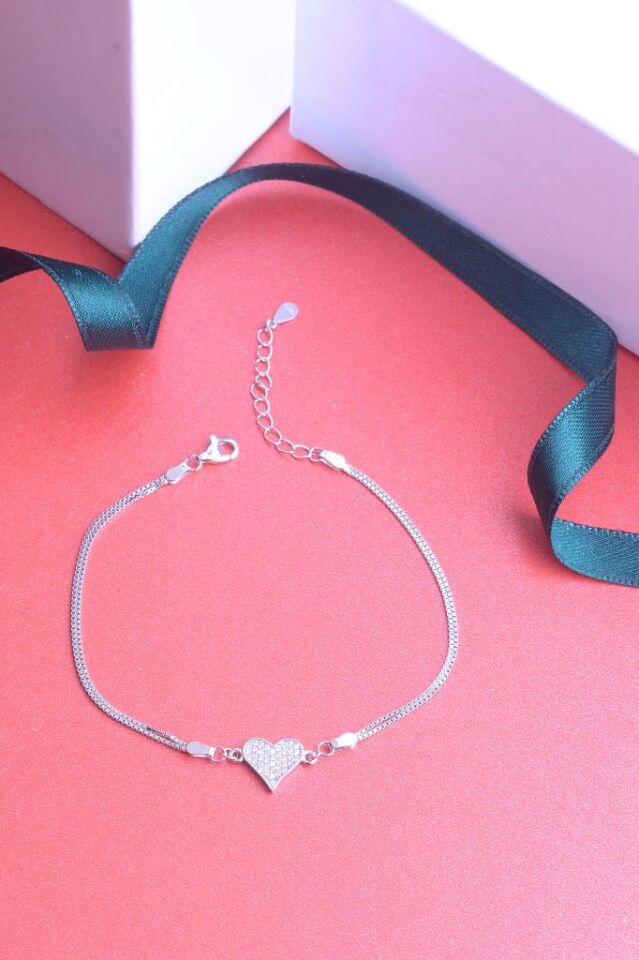 925 Ayar Gümüş Taşlı Kalpli Bileklik