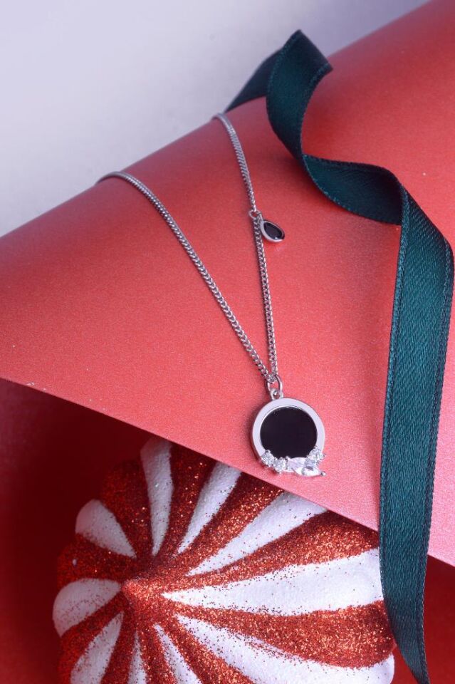 925 Ayar Gümüş Damla Taş Detaylı Oval Kolye