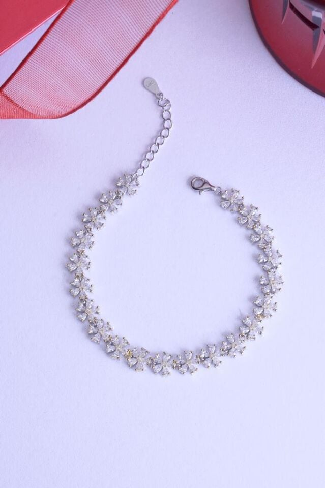 925 Ayar Gümüş Sıralı Papatya Bileklik