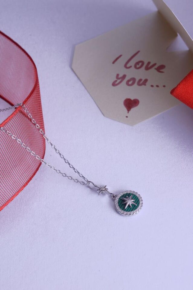 925 Ayar Gümüş Yeşil Oval Kutup Yıldızı kolye