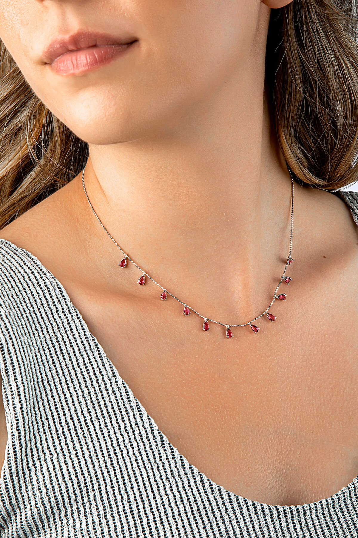 925 Ayar Gümüş Pembe Damla Taşlı Şans Kolyesi