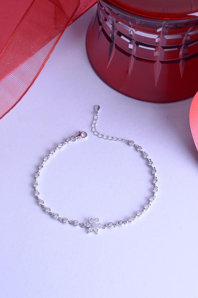 925 Ayar Gümüş Çiçek Desenli Taşlı Bileklik