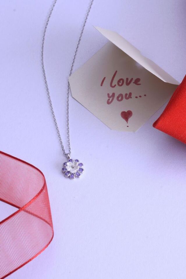 925 Ayar Gümüş Taşlı Çiçek Detaylı Kolye