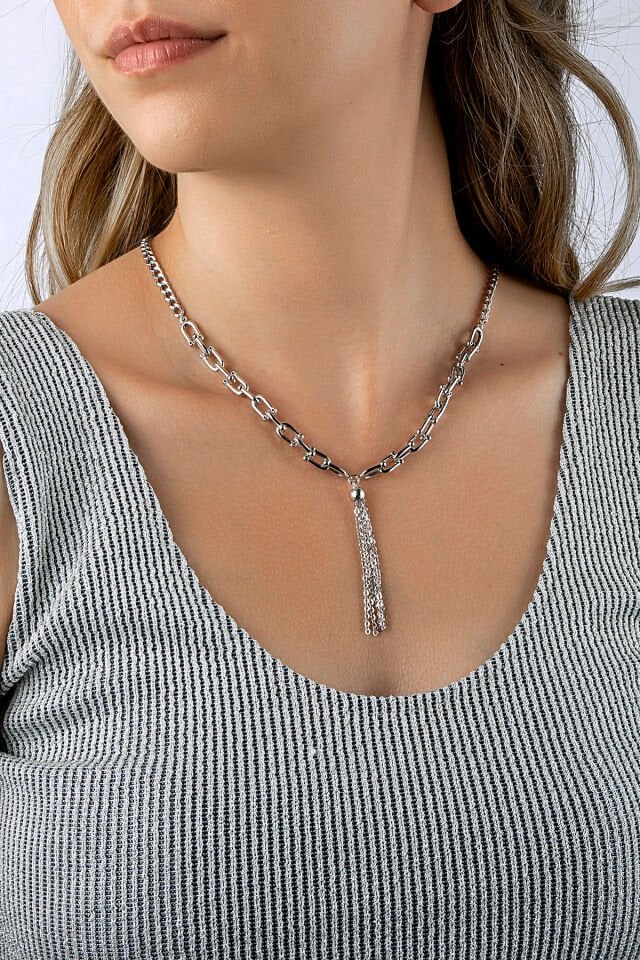 925 Ayar Gümüş Zincir Detaylı Zincir Püsküllü Kolye