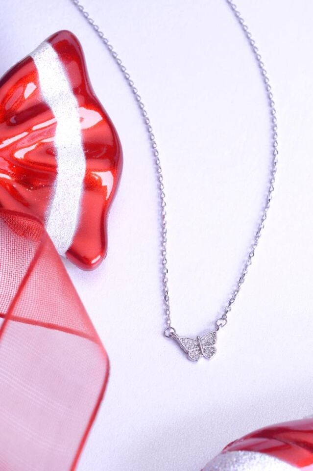 925 Ayar Gümüş Taşlı Kelebek Kolye