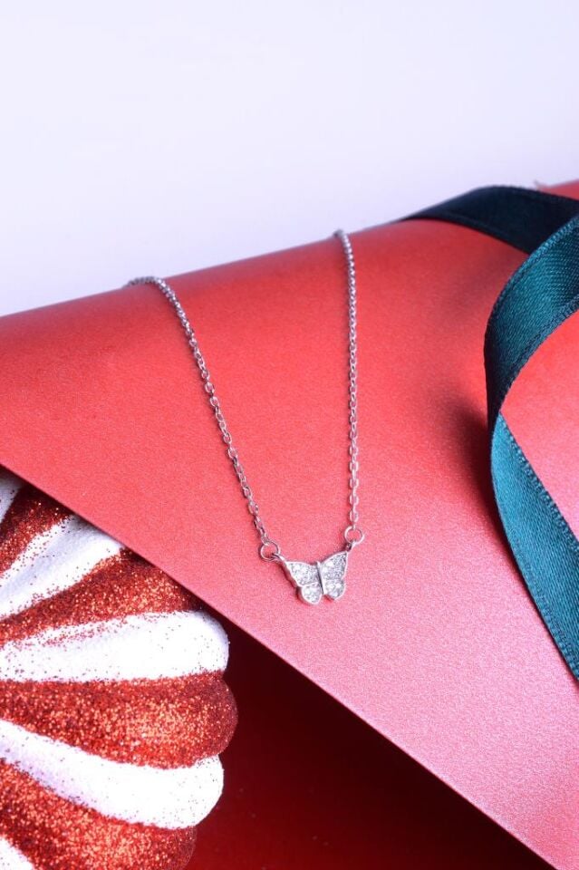 925 Ayar Gümüş Taşlı Kelebek Kolye