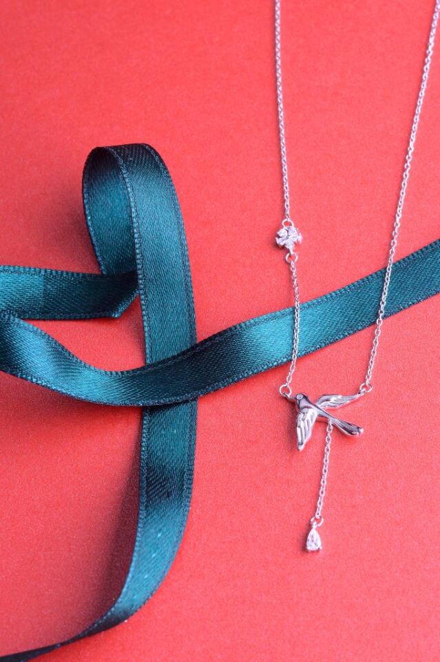 925 Ayar Gümüş Sinek Kuşu Kolye