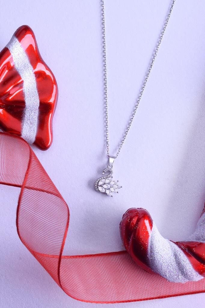 925 Ayar Gümüş Taşlı Kuğu Kolye