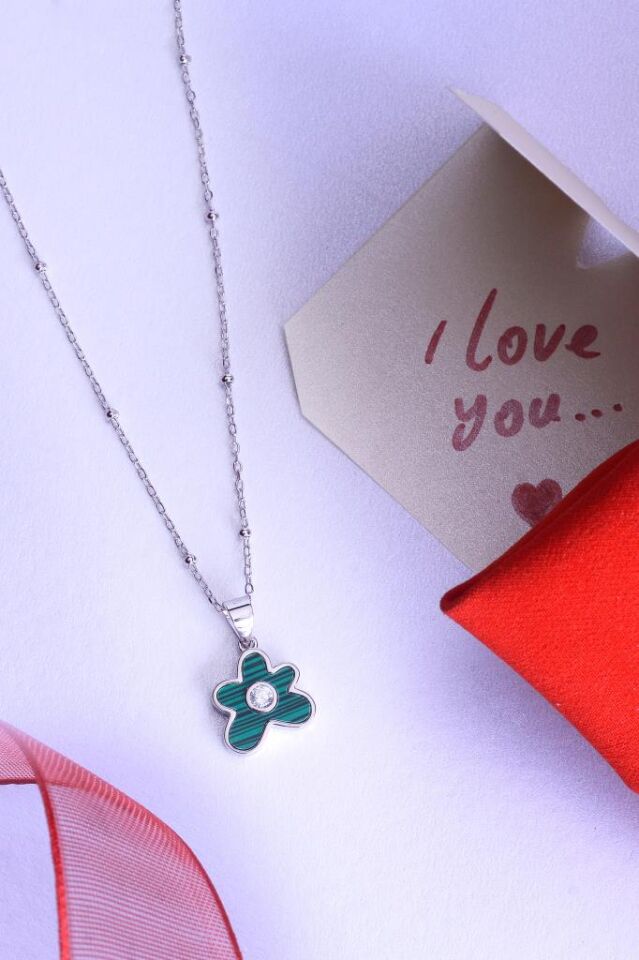 925 Ayar Gümüş Dorika Zincirli Taşlı Çiçek Kolye