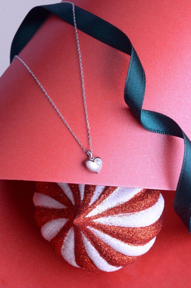 925 Ayar Gümüş Kalp İçi Taşlı Kolye