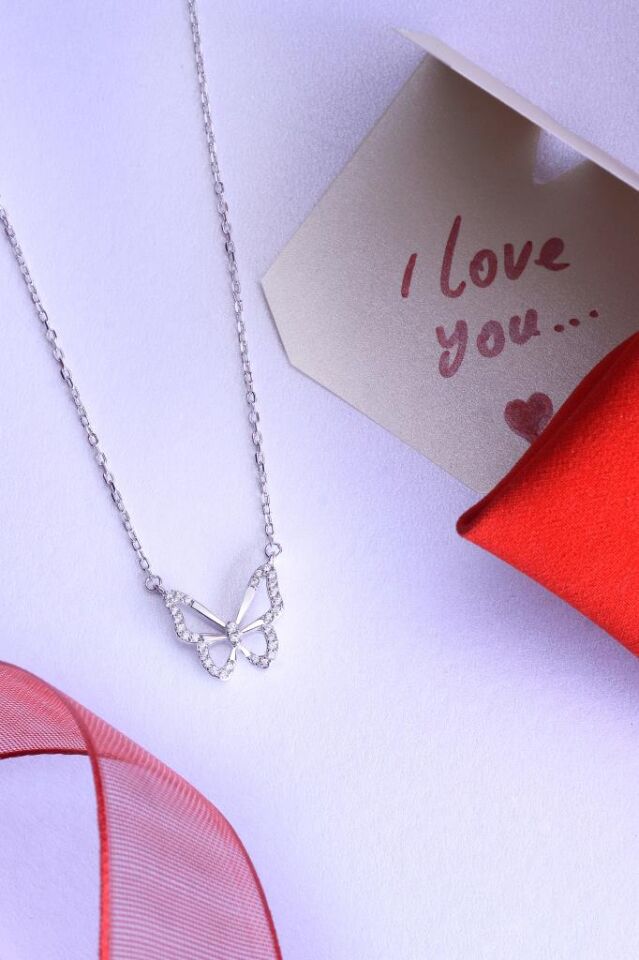 925 Ayar Gümüş Zirkon Taşlı Kelebek Kolye