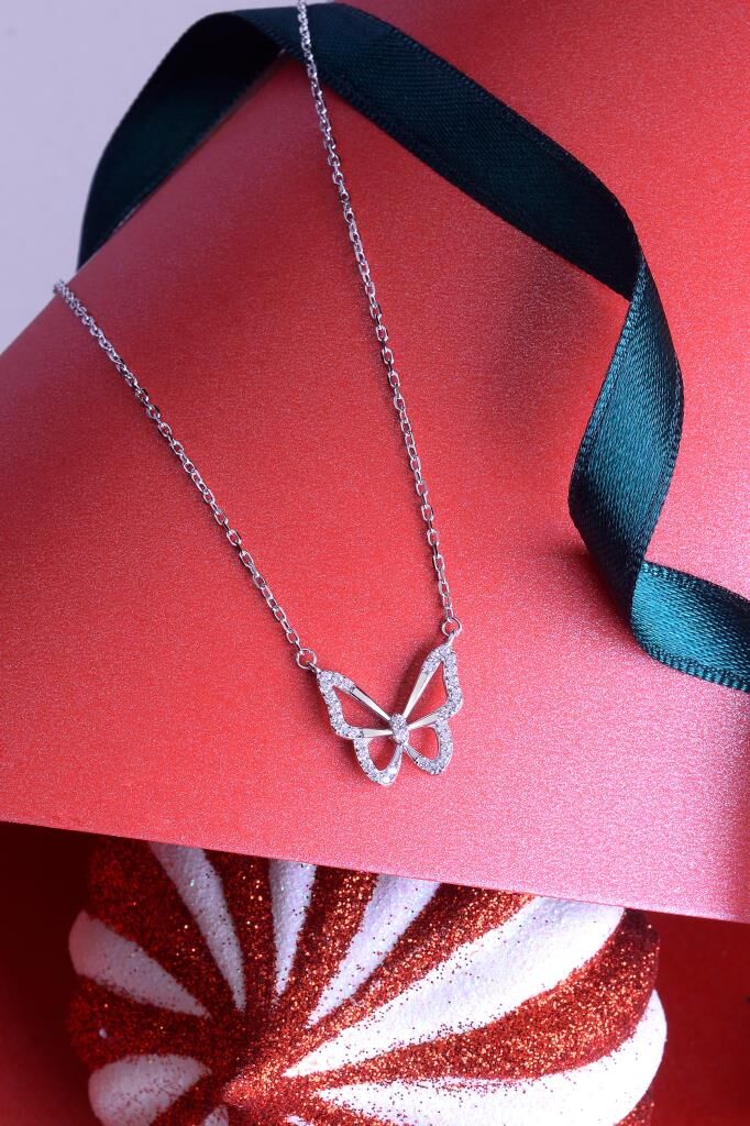 925 Ayar Gümüş Zirkon Taşlı Kelebek Kolye