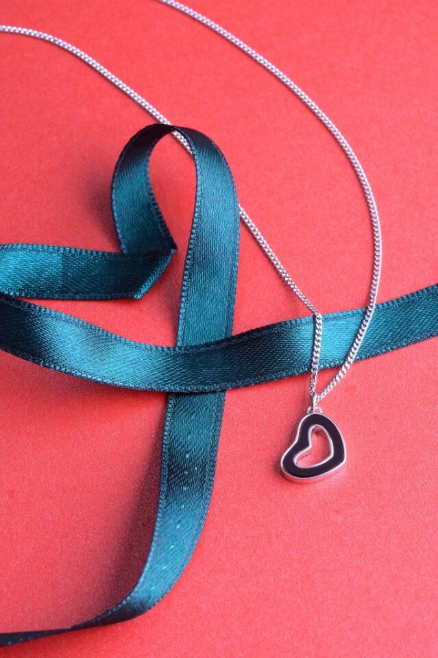 925 Ayar Gümüş İçi Boş Kalp Kolye