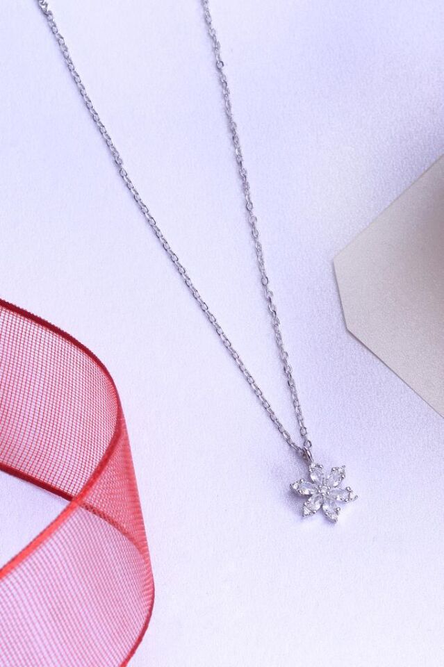 925 Ayar Gümüş Mini Lotus Çiçeği Kolye