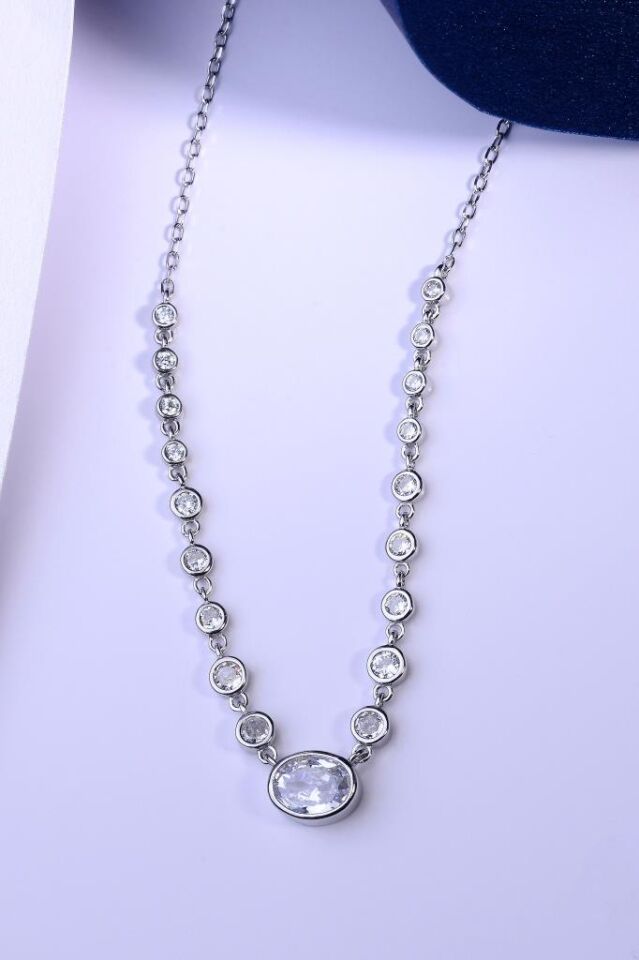 925 Ayar Oval Taşlı Kolye
