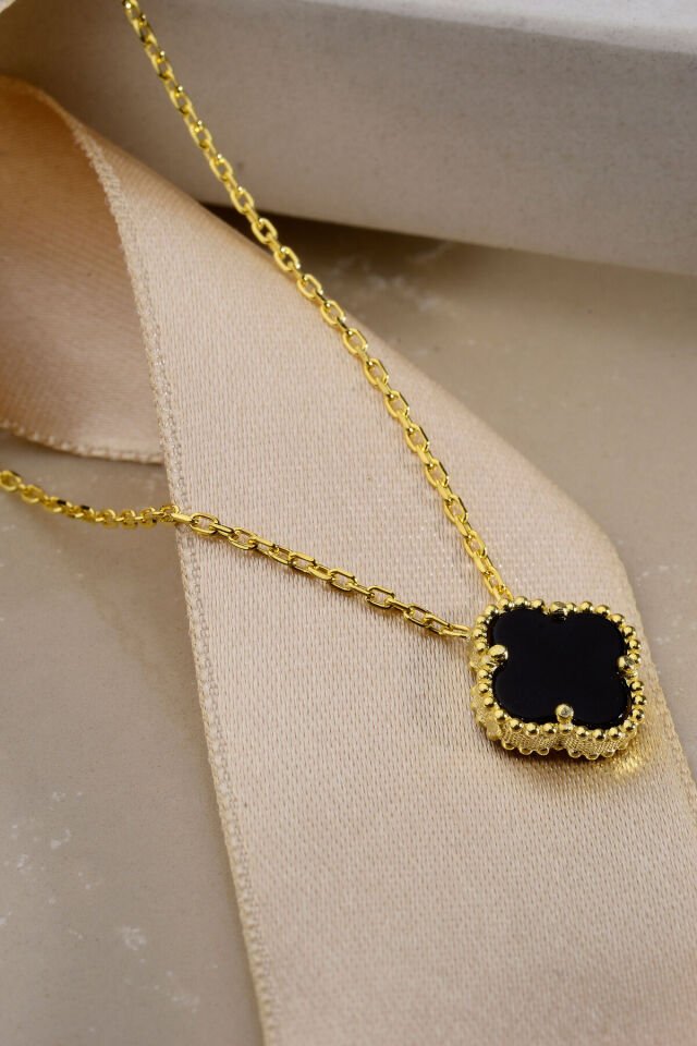 925 Ayar Gümüş Yonca Kolye