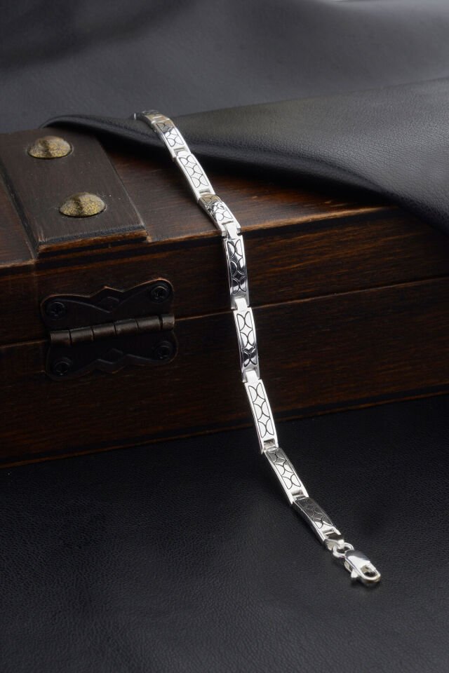 925 AYAR GÜMÜŞ DESENLİ ERKEK BİLEKLİK