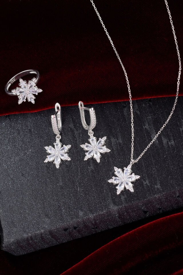 925 Ayar Gümüş Zirkon Taşlı Beyaz Lotus Set