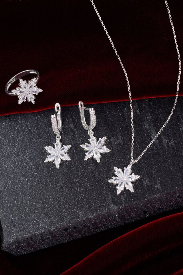 925 Ayar Gümüş Zirkon Taşlı Beyaz Lotus Set