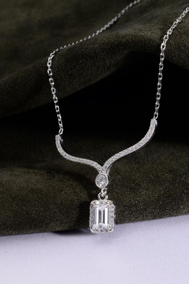 925 Ayar Gümüş Taşlı Baget Kolye